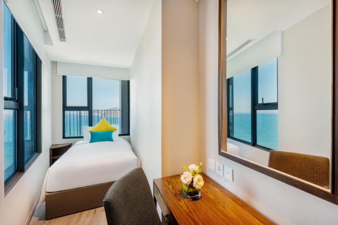 Panorama Beachfront Nha Trang Exterior photo