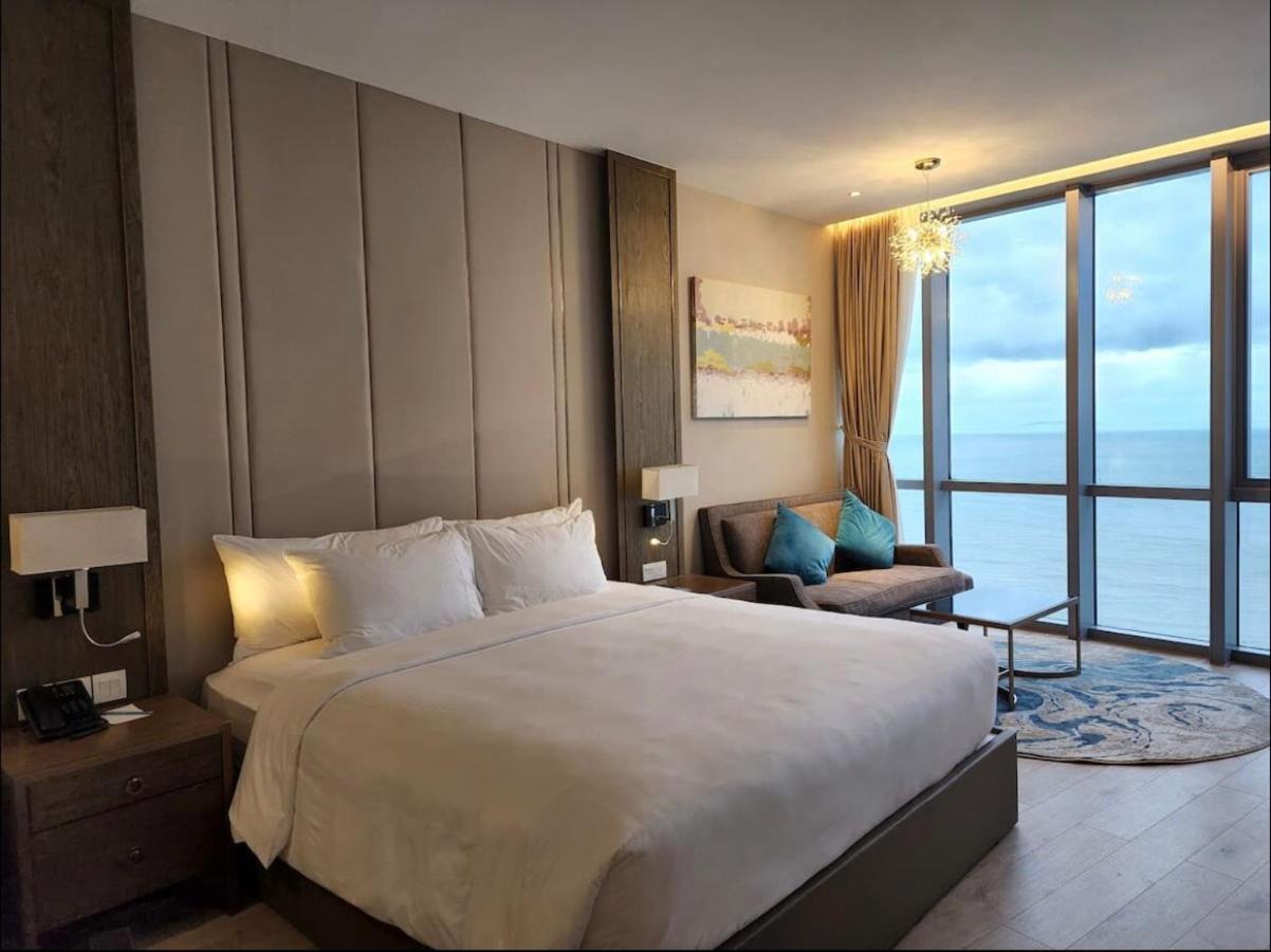 Panorama Beachfront Nha Trang Exterior photo