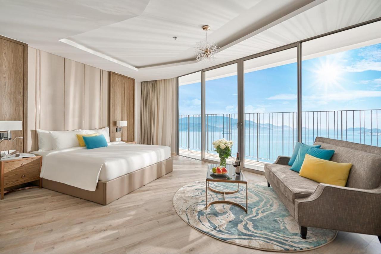 Panorama Beachfront Nha Trang Exterior photo